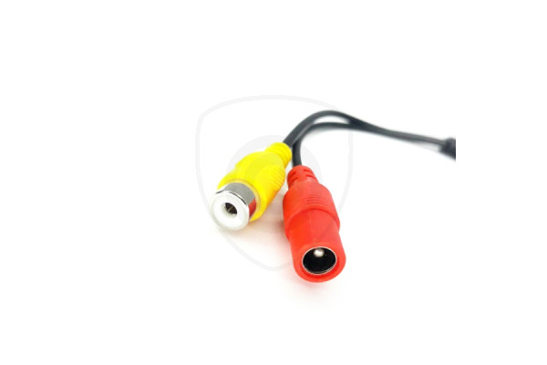 Y-adapter van vierpolige Mini man naar 1x Cinch vrouwelijk + stroomvoorziening vrouwelijk